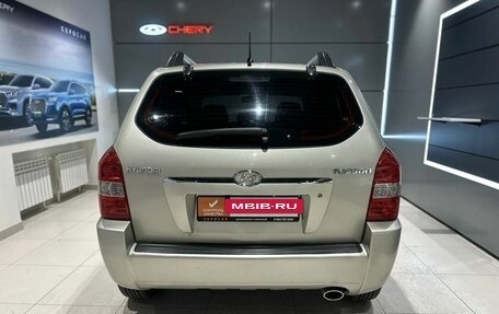 Hyundai Tucson III, 2006 год, 830 000 рублей, 4 фотография