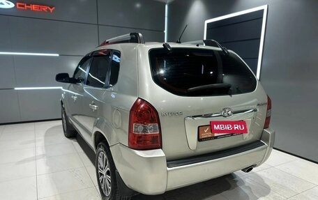 Hyundai Tucson III, 2006 год, 830 000 рублей, 3 фотография