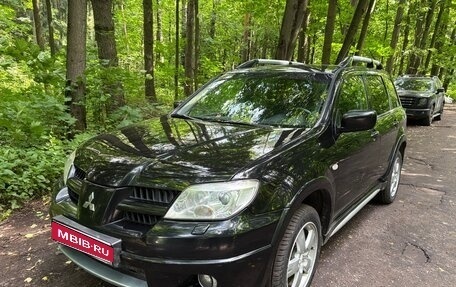 Mitsubishi Outlander III рестайлинг 3, 2007 год, 670 000 рублей, 1 фотография
