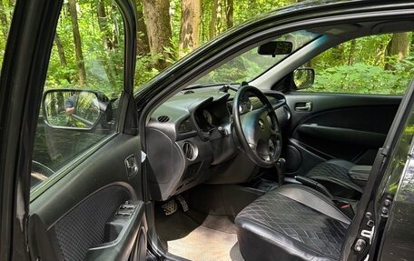 Mitsubishi Outlander III рестайлинг 3, 2007 год, 670 000 рублей, 7 фотография