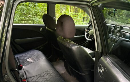 Mitsubishi Outlander III рестайлинг 3, 2007 год, 670 000 рублей, 13 фотография