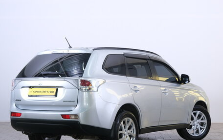 Mitsubishi Outlander III рестайлинг 3, 2013 год, 1 399 000 рублей, 7 фотография