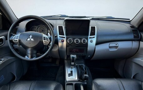 Mitsubishi Pajero Sport II рестайлинг, 2012 год, 1 557 000 рублей, 9 фотография