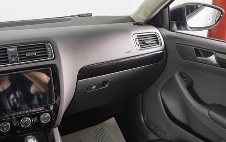 Volkswagen Jetta VI, 2018 год, 1 579 000 рублей, 11 фотография