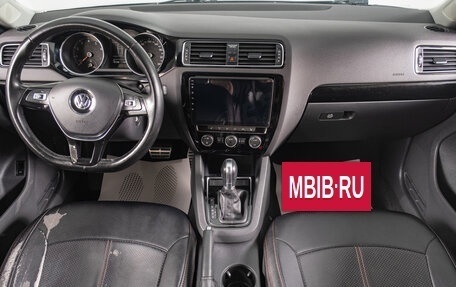 Volkswagen Jetta VI, 2018 год, 1 579 000 рублей, 10 фотография