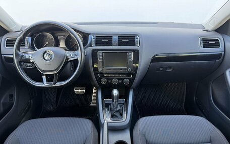 Volkswagen Jetta VI, 2017 год, 1 450 000 рублей, 12 фотография