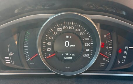 Volvo V40 Cross Country I, 2017 год, 1 700 000 рублей, 11 фотография