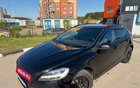 Volvo V40 Cross Country I, 2017 год, 1 700 000 рублей, 8 фотография