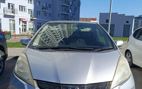 Honda Fit III, 2012 год, 865 000 рублей, 2 фотография