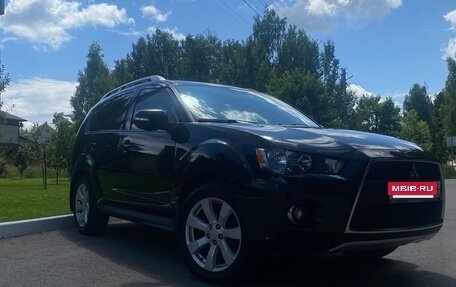 Mitsubishi Outlander III рестайлинг 3, 2010 год, 1 375 000 рублей, 10 фотография