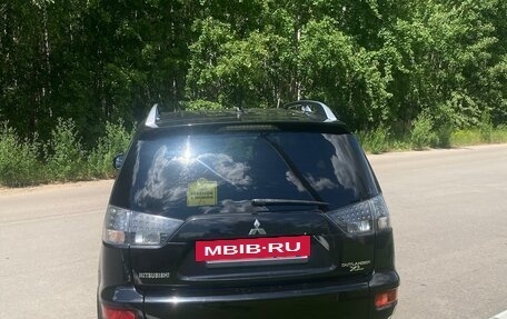 Mitsubishi Outlander III рестайлинг 3, 2010 год, 1 375 000 рублей, 28 фотография