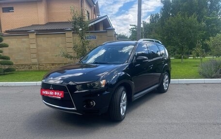 Mitsubishi Outlander III рестайлинг 3, 2010 год, 1 375 000 рублей, 33 фотография