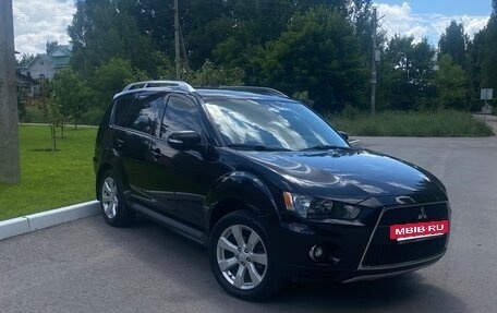 Mitsubishi Outlander III рестайлинг 3, 2010 год, 1 375 000 рублей, 36 фотография