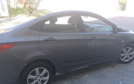 Hyundai Solaris II рестайлинг, 2012 год, 689 000 рублей, 4 фотография