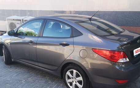 Hyundai Solaris II рестайлинг, 2012 год, 689 000 рублей, 3 фотография