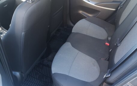 Hyundai Solaris II рестайлинг, 2012 год, 689 000 рублей, 9 фотография