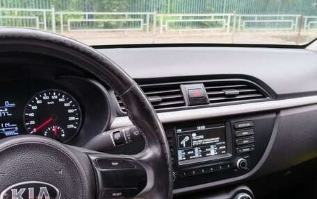 KIA Rio IV, 2017 год, 1 800 000 рублей, 5 фотография