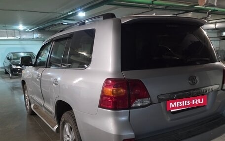 Toyota Land Cruiser 200, 2015 год, 4 500 000 рублей, 7 фотография