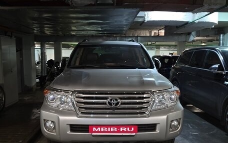 Toyota Land Cruiser 200, 2015 год, 4 500 000 рублей, 2 фотография