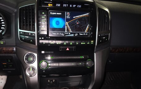 Toyota Land Cruiser 200, 2015 год, 4 500 000 рублей, 24 фотография