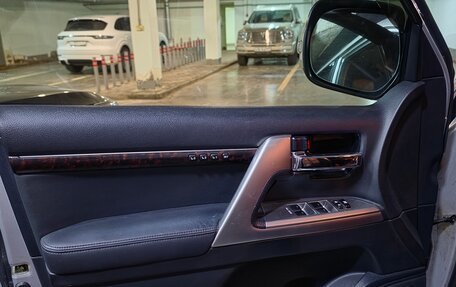 Toyota Land Cruiser 200, 2015 год, 4 500 000 рублей, 29 фотография