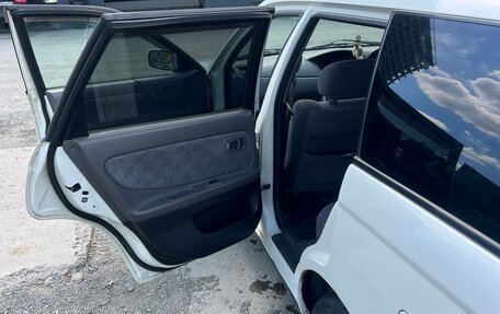 Nissan Avenir II, 2000 год, 329 000 рублей, 12 фотография