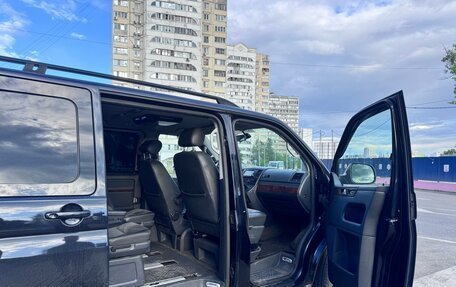 Volkswagen Multivan T5, 2011 год, 1 985 000 рублей, 10 фотография