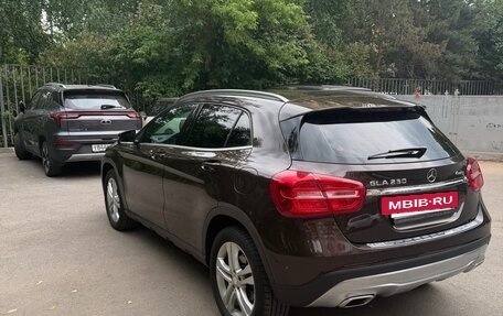 Mercedes-Benz GLA, 2015 год, 2 550 000 рублей, 2 фотография