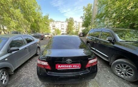 Toyota Camry, 2010 год, 850 000 рублей, 10 фотография