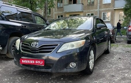 Toyota Camry, 2010 год, 850 000 рублей, 18 фотография