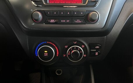 KIA Rio III рестайлинг, 2015 год, 790 000 рублей, 15 фотография