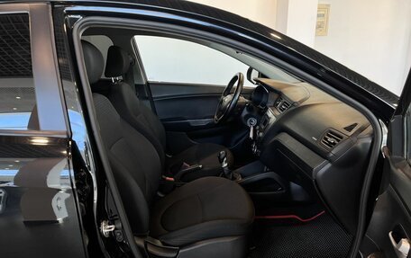 KIA Rio III рестайлинг, 2015 год, 790 000 рублей, 29 фотография