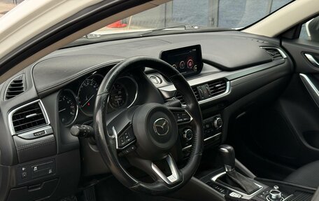 Mazda 6, 2017 год, 1 850 000 рублей, 25 фотография