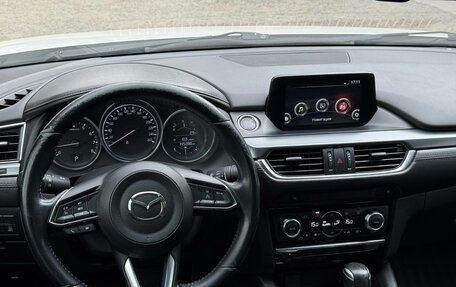 Mazda 6, 2017 год, 1 850 000 рублей, 31 фотография