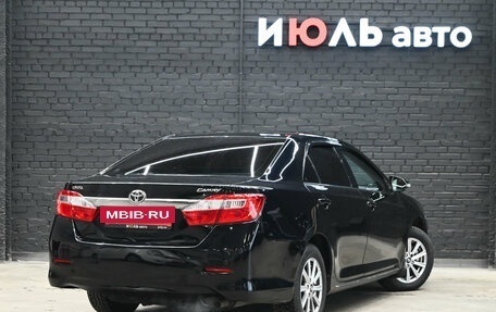 Toyota Camry, 2013 год, 1 000 000 рублей, 4 фотография