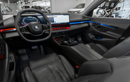 BMW 5 серия, 2023 год, 6 850 000 рублей, 7 фотография