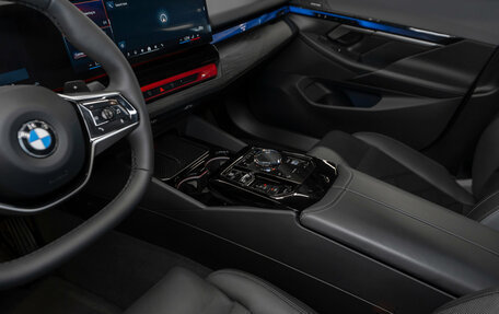BMW 5 серия, 2023 год, 6 850 000 рублей, 17 фотография