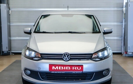 Volkswagen Polo VI (EU Market), 2013 год, 720 000 рублей, 2 фотография