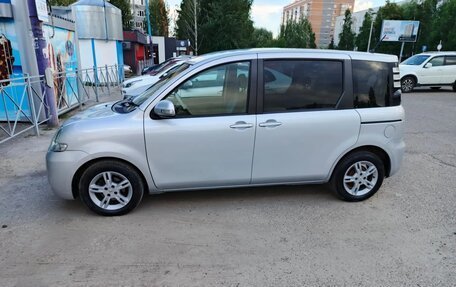 Toyota Sienta I, 2008 год, 600 000 рублей, 2 фотография