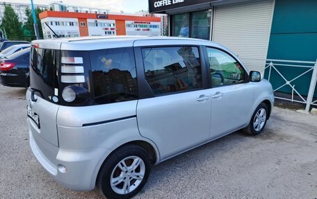 Toyota Sienta I, 2008 год, 600 000 рублей, 3 фотография