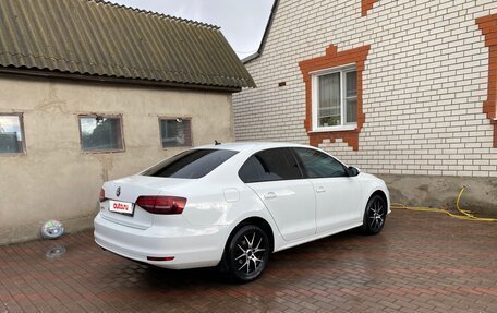 Volkswagen Jetta VI, 2016 год, 1 320 000 рублей, 3 фотография
