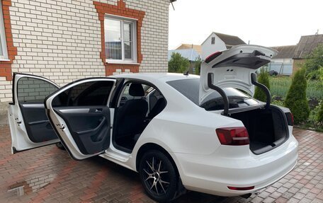 Volkswagen Jetta VI, 2016 год, 1 320 000 рублей, 10 фотография