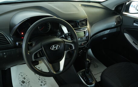 Hyundai Solaris II рестайлинг, 2016 год, 1 059 000 рублей, 9 фотография