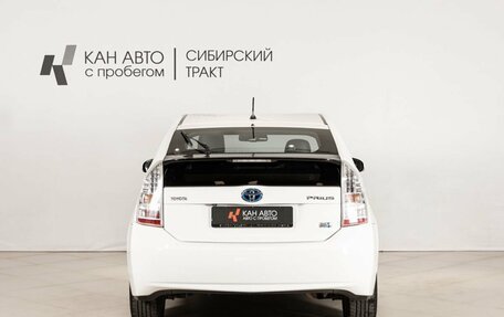 Toyota Prius, 2010 год, 1 030 000 рублей, 4 фотография