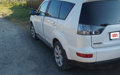 Mitsubishi Outlander III рестайлинг 3, 2010 год, 1 280 000 рублей, 5 фотография
