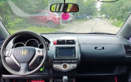Honda Jazz I рестайлинг, 2005 год, 530 000 рублей, 17 фотография