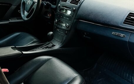 Toyota Avensis III рестайлинг, 2010 год, 1 150 000 рублей, 10 фотография