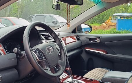Toyota Camry, 2013 год, 1 550 000 рублей, 10 фотография