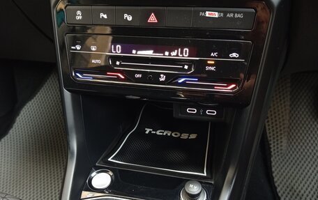 Volkswagen T-Cross I, 2021 год, 1 440 000 рублей, 26 фотография