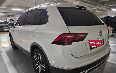 Volkswagen Tiguan II, 2022 год, 2 255 000 рублей, 4 фотография